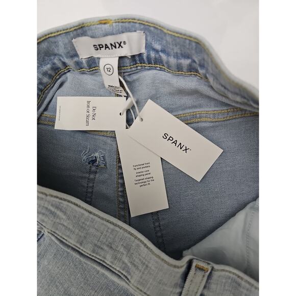 Spanx Women's Faded Light Blue jeans Size 12 5 Pockets - Picture 6 of 10